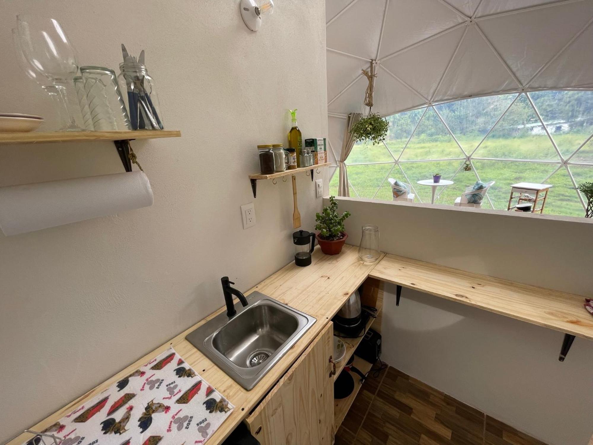 La Comarca River Glamping Dome Near Мануэль-Антонио Экстерьер фото